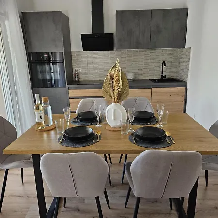 Whitehill House Apartment Zadar
