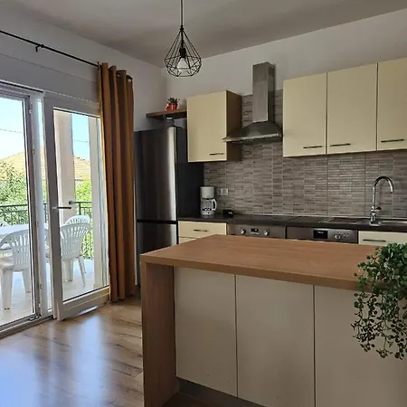 Apartment Whitehill House